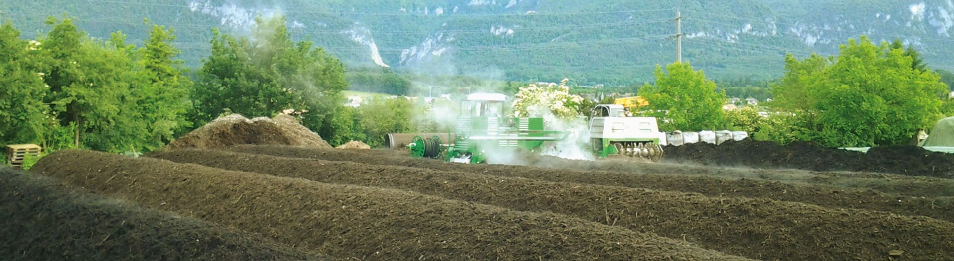 Compost turner SGF 3100-S teaser