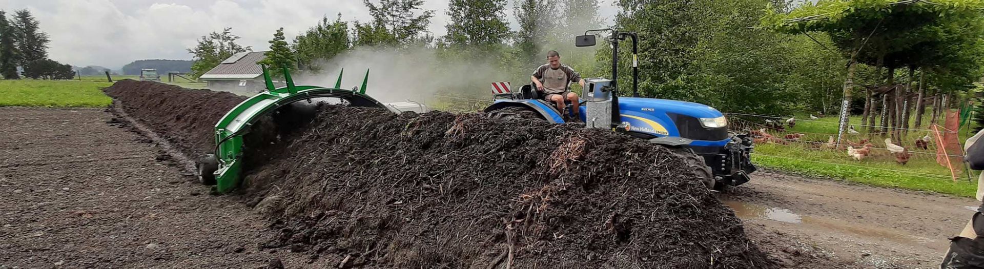 Compost turner TG 231 teaser