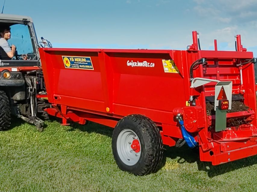 Épandeur de compost tiré machine