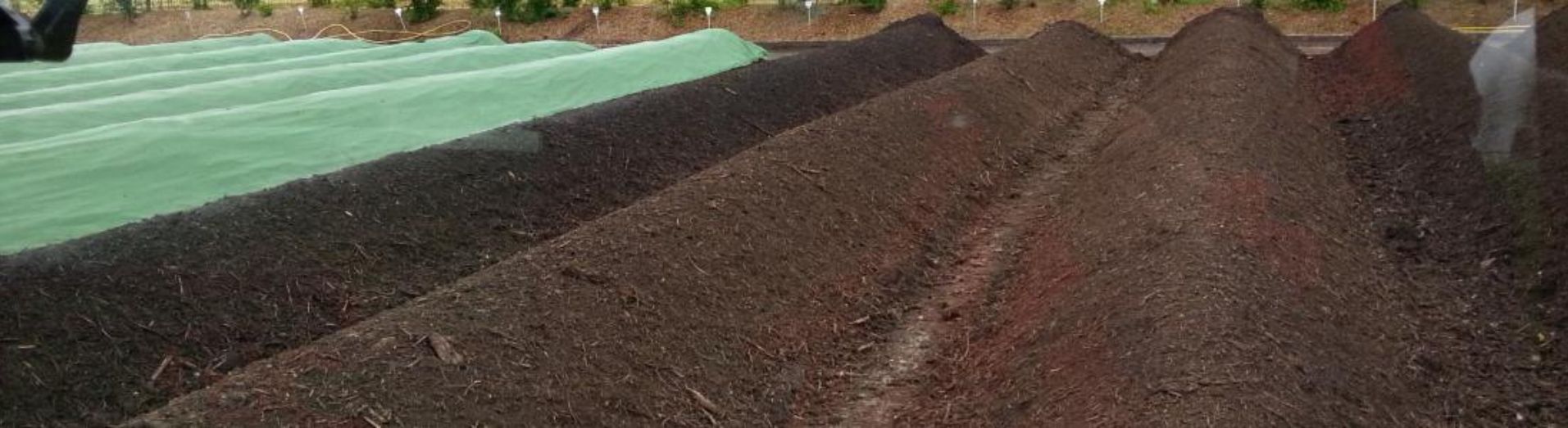 TG 301 retourneur de compost avec irrigation teaser