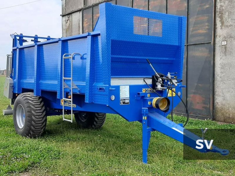 Épandeur de compost tiré gallery image 10